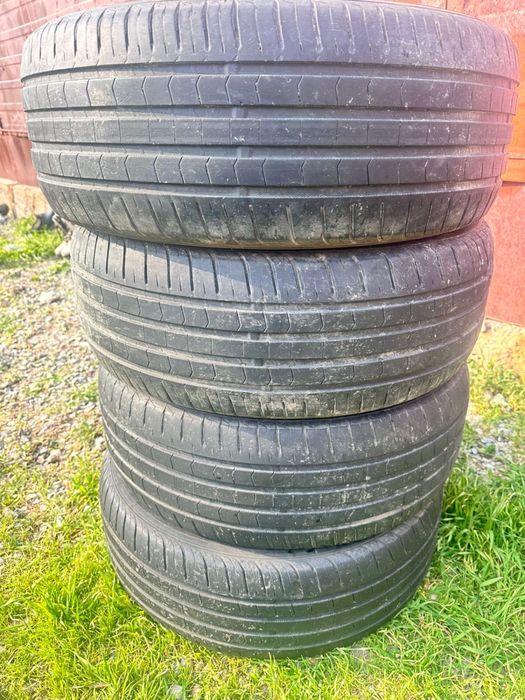 Шины летние и зимний