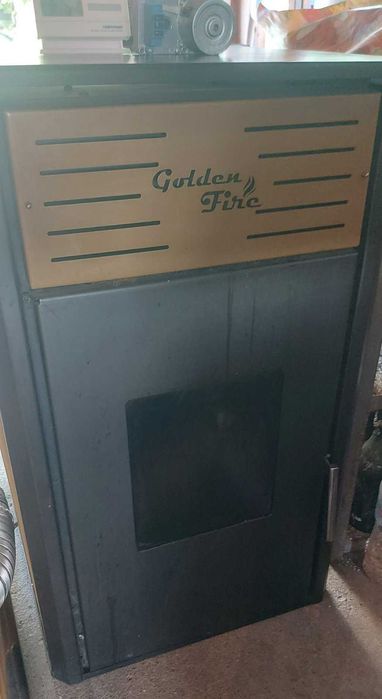 Пелетна камина с водна риза ,,Golden Fire,, 18 kw