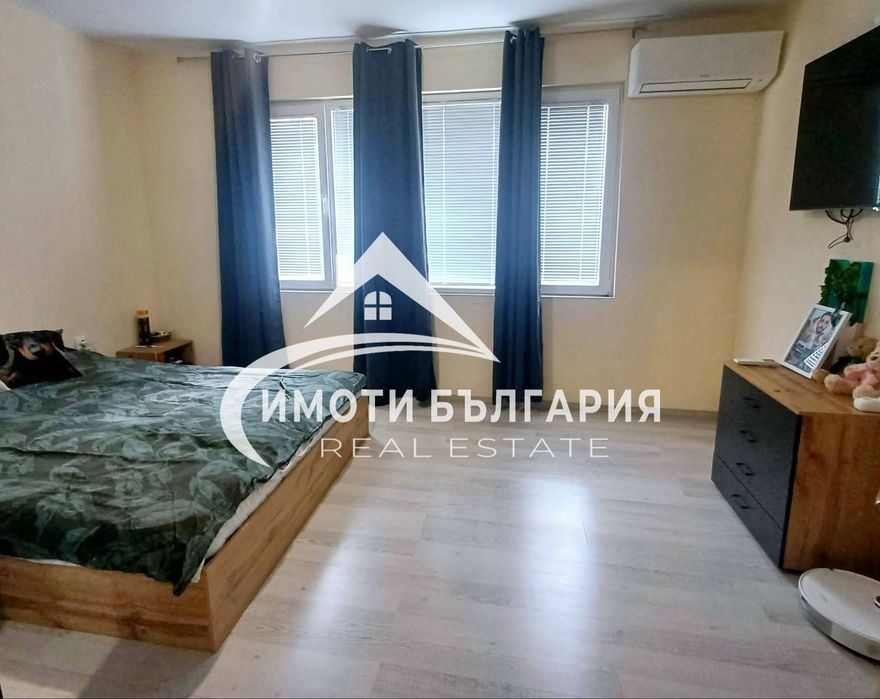 Продава се Тристаен апартамент в Карлово - 70 кв.м за 1858 €/кв.м - Снимка #4