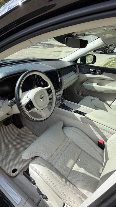 VOLVO XC60 2019 — imagine 5