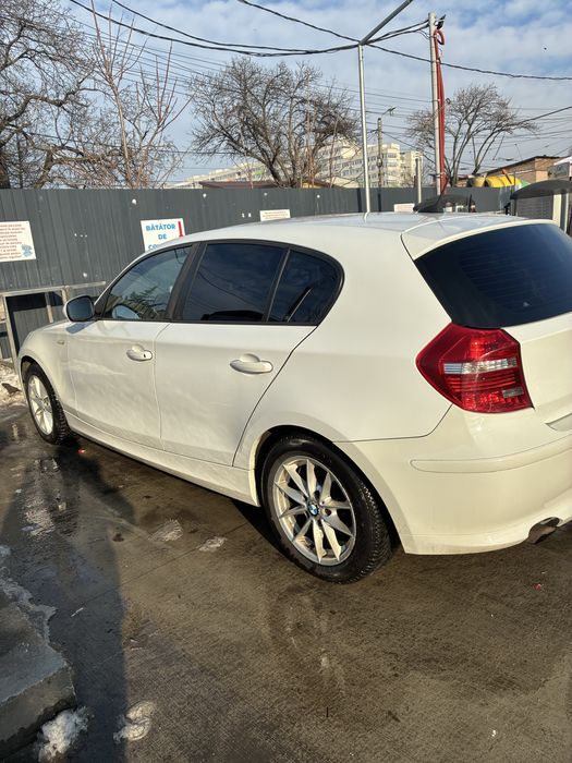 BMW 118 i E87 automat 2011