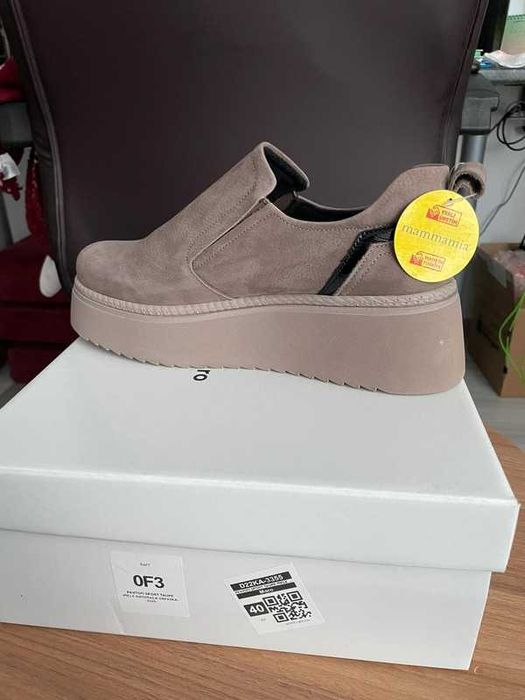 pantofi sport din piele