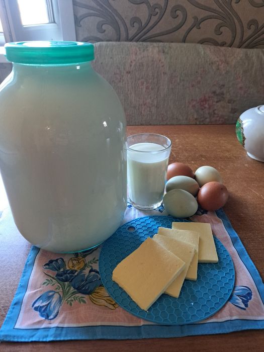 Натуральное домашнее козье молоко