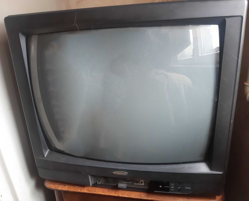 Телевизоры на запчасти