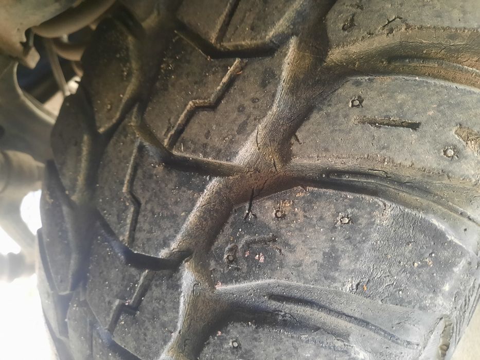 Грязевая резина 35ая  r17