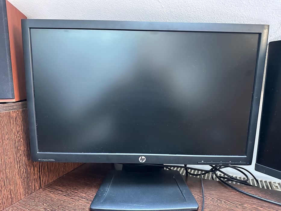 PC Desktop + Monitor HP 23” – GTX 1050 Ti / 16GB RAM – gata de folosit