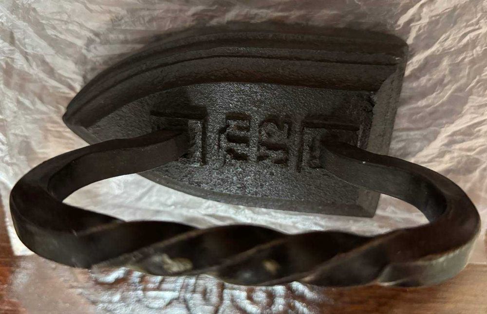 чугунный утюг антиквариат