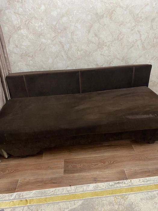 Срочно продам диван!