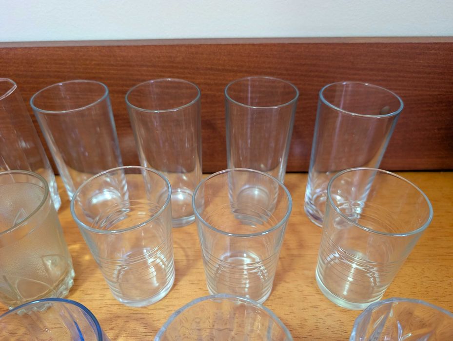 Комплект от 42 чаши за вода и безалкохолно + купичка