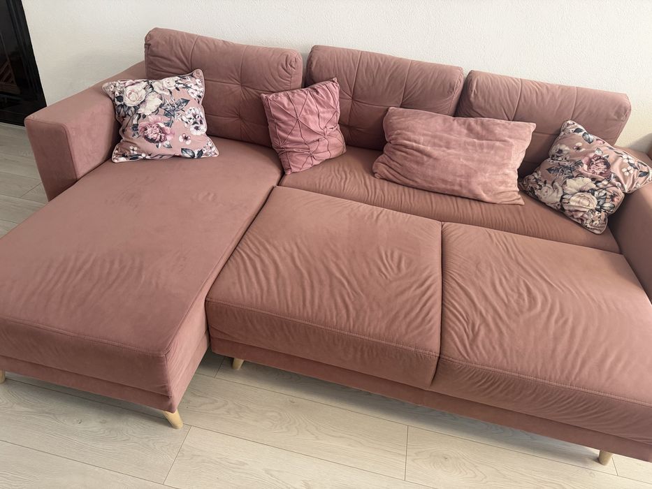 Canapea colțar modern – culoare roz pudrat / somon