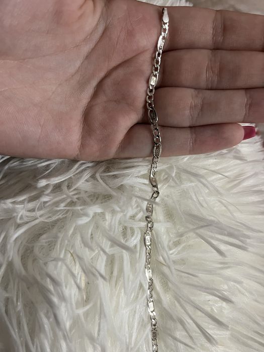 Сребърна гривна