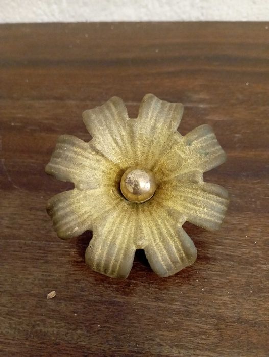 Три броя месингови цветя - орнаменти месинг