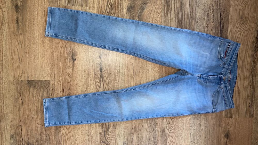 Blugi Tommy Jeans Noi