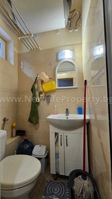 Търговско помещение в р-н „Стария възел“, Слънчев бряг