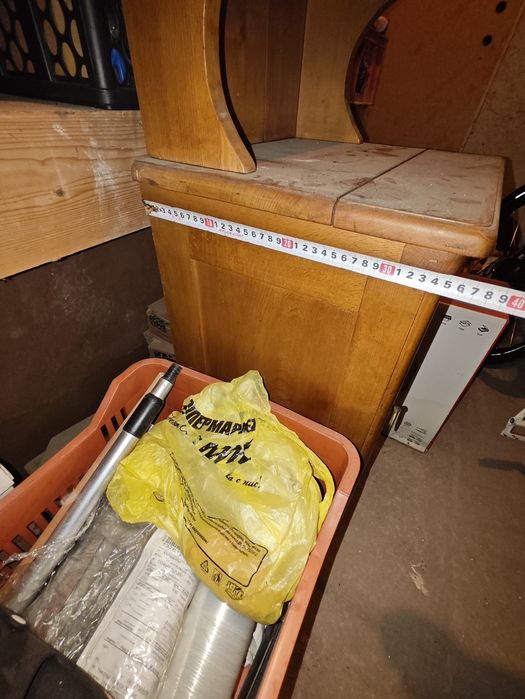 Ретро мебел шкаф