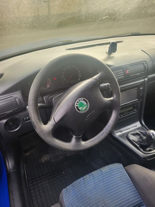 Vând skoda superb 1.9 tdi