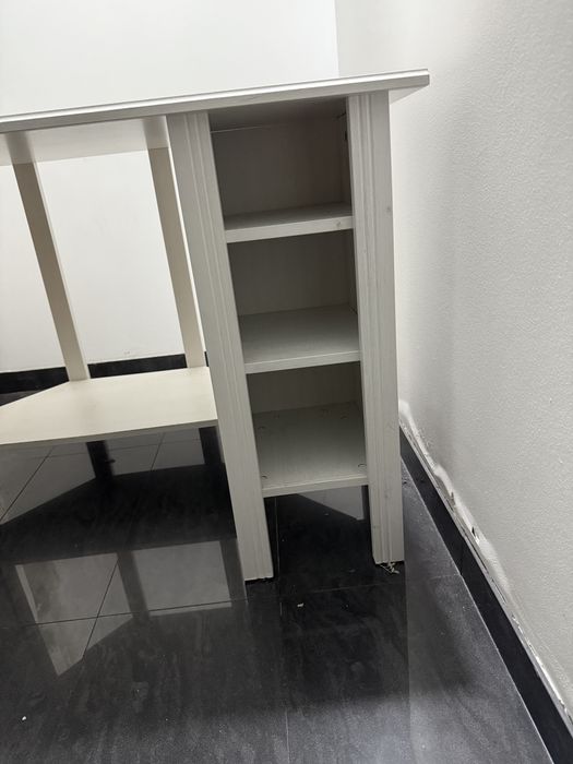 Birou de colt sau perete ikea