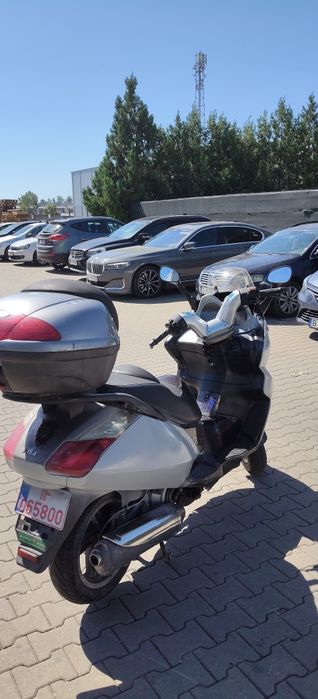 Vând Aprilia Atlantic
