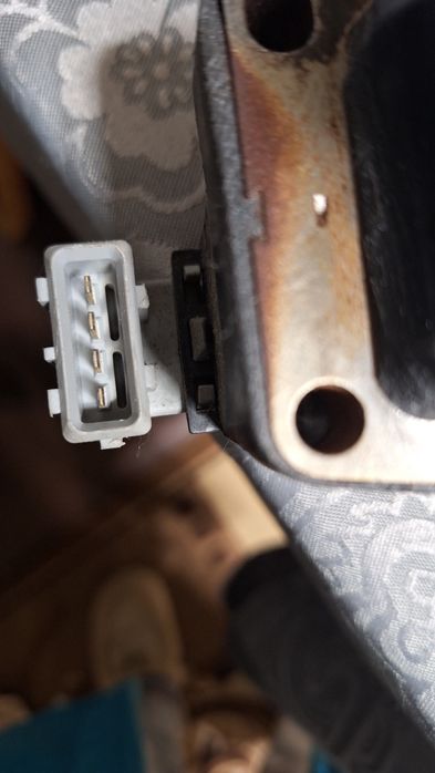 Запалителна бобина за пежо 307,1.6 бензин, 109коня от 2004 година