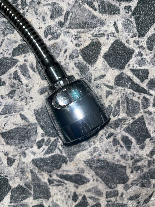 Смеситель новыйй