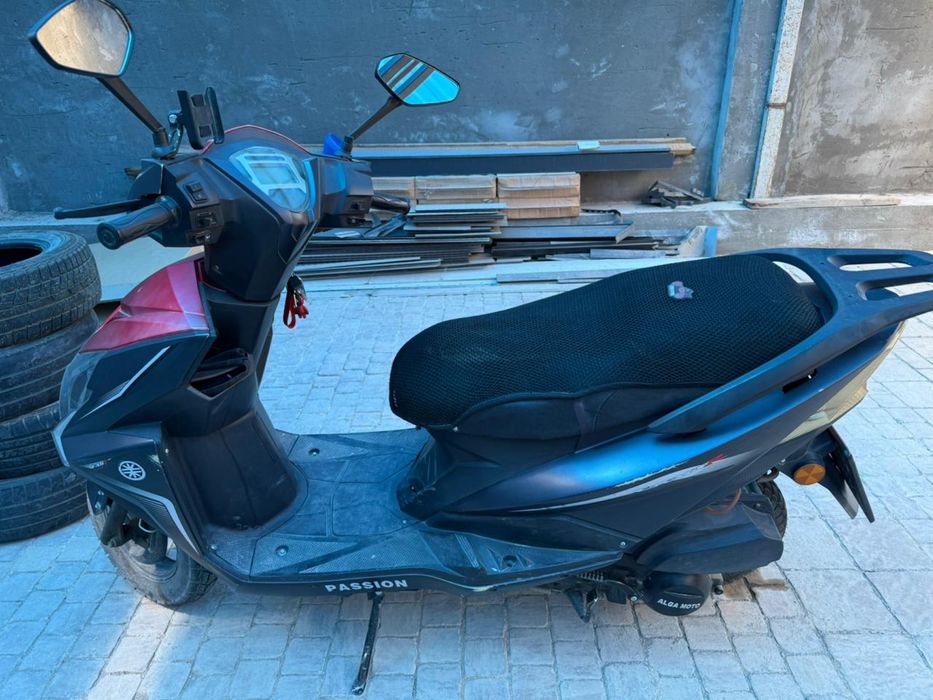 Мопед хишник 2022 выпуск.