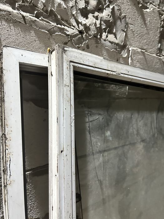Продам бу Пластиковое  окно