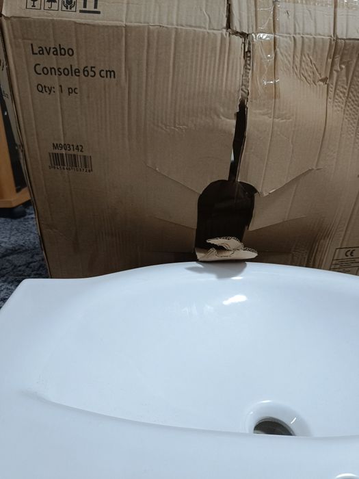 Lavoar/chiuveta în cutie