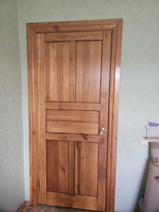 Продаются  двери