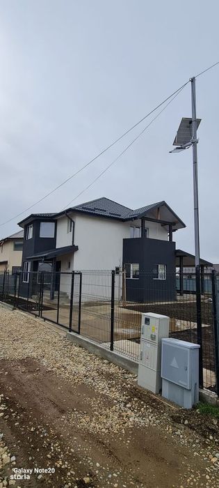 Casă nouă cu 5 camere