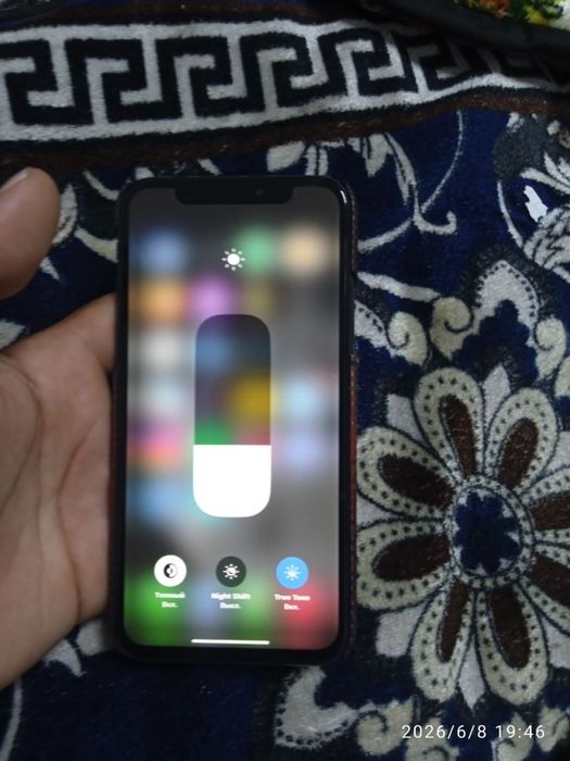 Iphone xs xolati zor