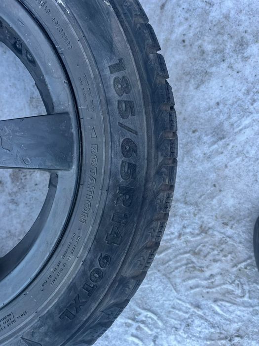 Продам езину вместе с дисками 185/65/14