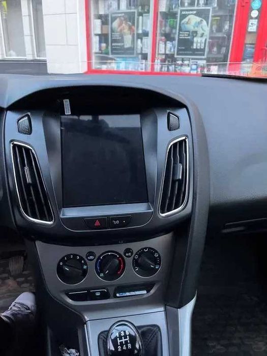 PROMO - Navigatie Android 15 Ford Focus Mk3 - CarPlay , QLed , DSP