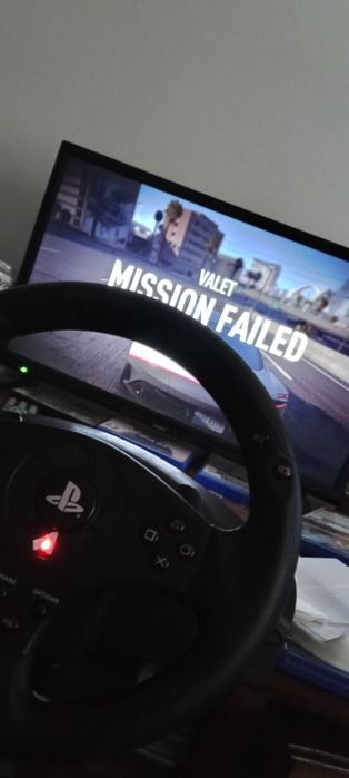 Volan Logitech thrustmaster impecabil nou