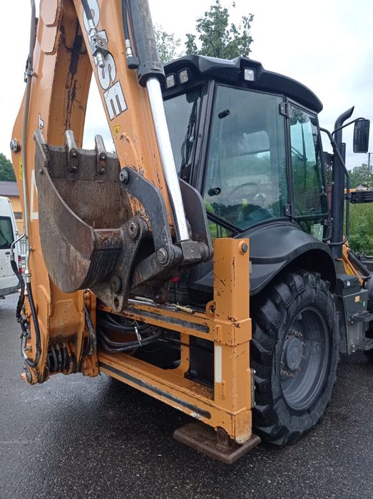 Buldoexcavator CASE 580ST