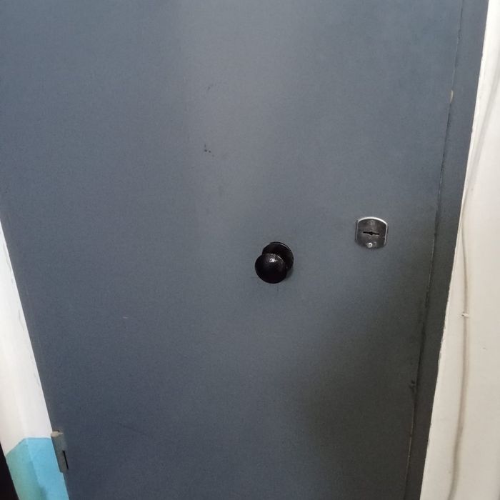 Продам входной дверь