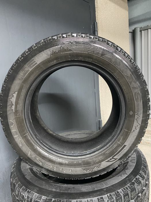 265/60/18 MAXXIS зимние шины продам