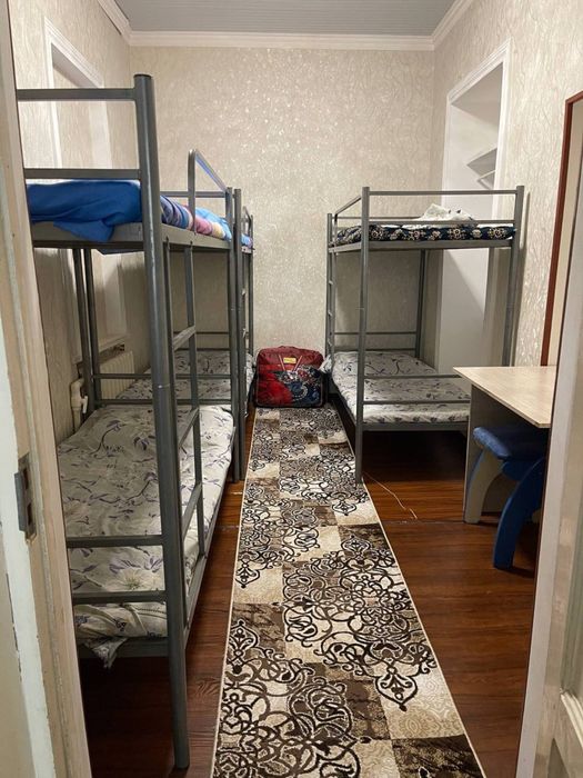 Abuturent va student bolalar uchun hazaykali uy