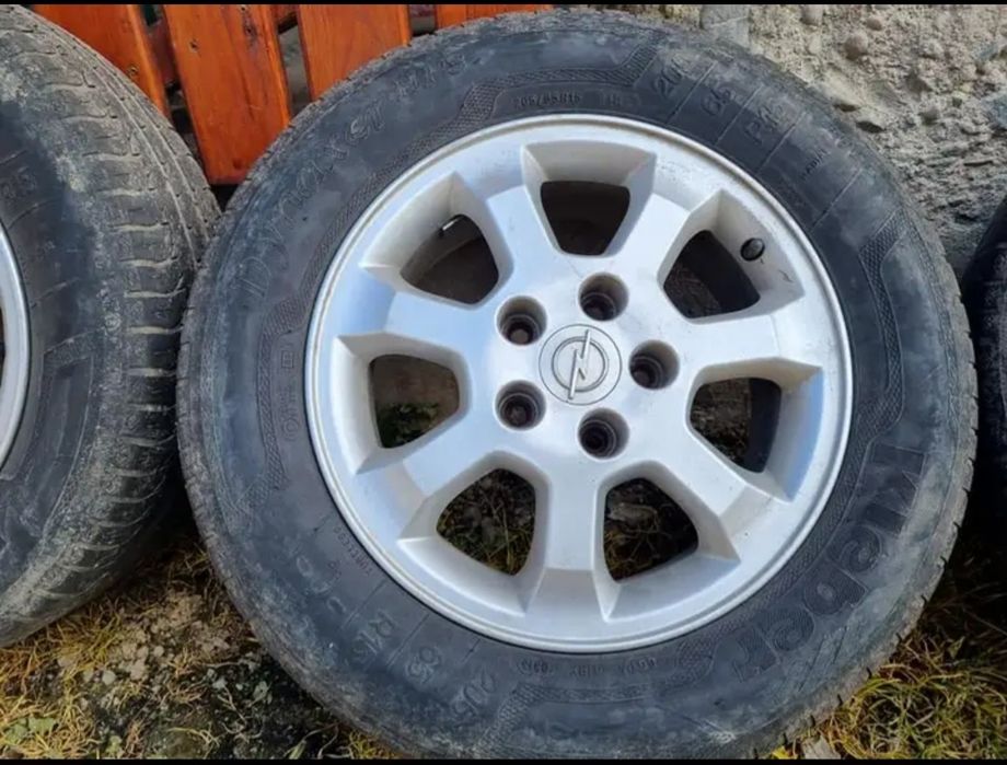Vand jante cu cauciucuri 205 65 r15