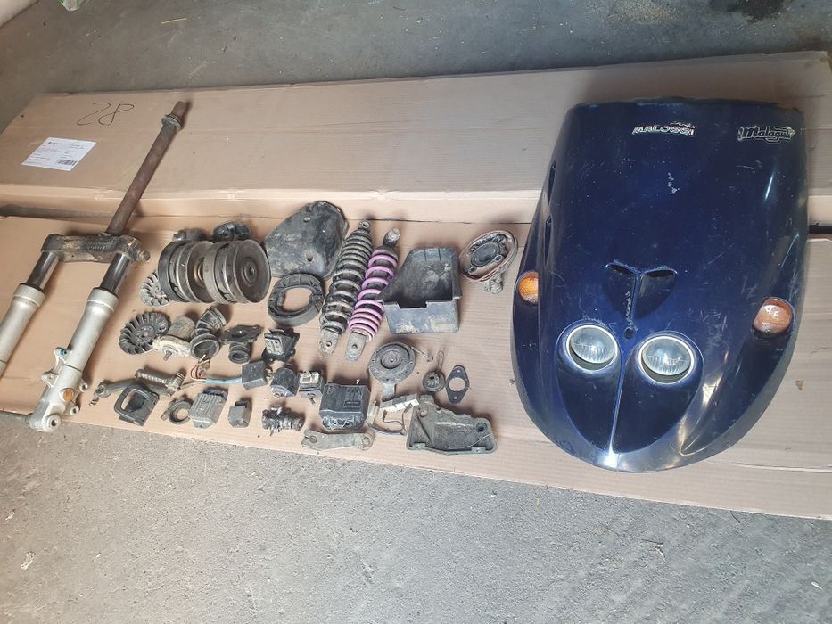 Piese Malaguti f12 și carburator piaggio liberty 125