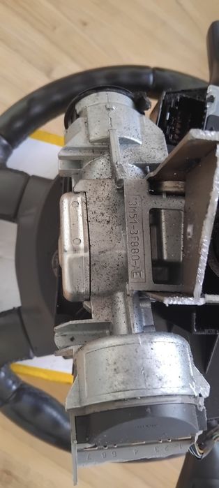 Мултифункционален волан с аербег airbag и лентов кабел + лост за мигач