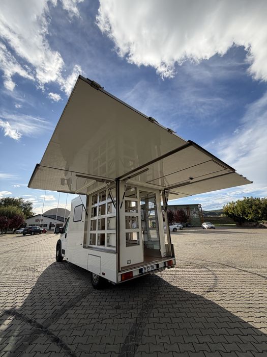 Citroen Jumper 3.0 HDI | UNIC Showroom / Conversie Food Truck