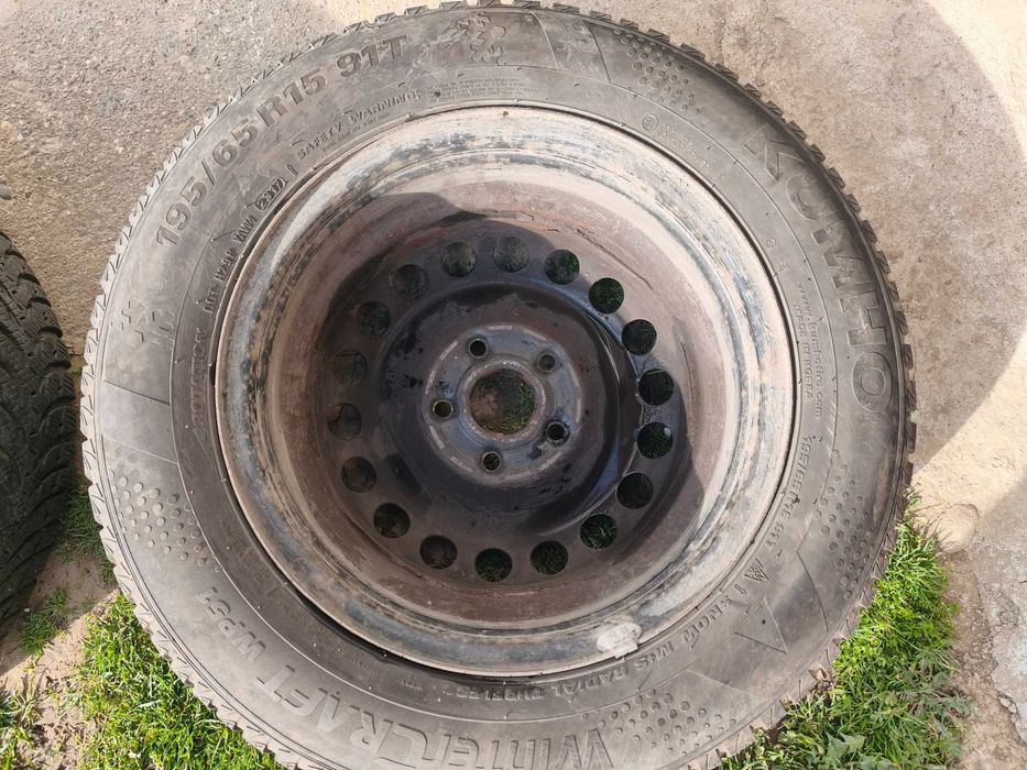 Гуми с джанти зимни 4 бр комплект 195/65 R15 91T