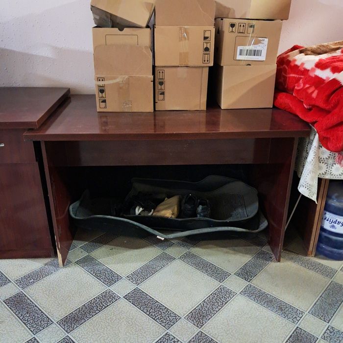 Продаются Столы офисные