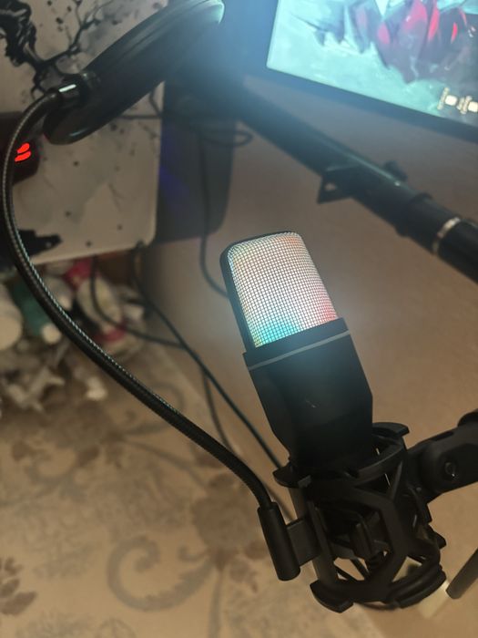 Обменяю компьютер и айфон 13 про макс