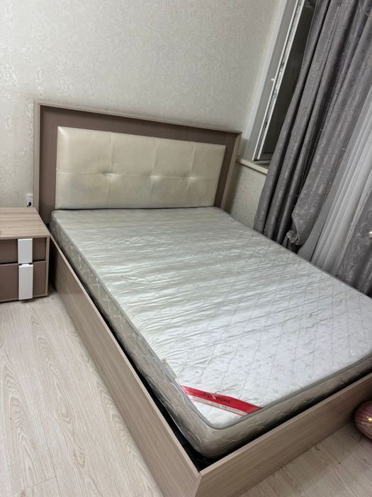 Гарнитур спальный