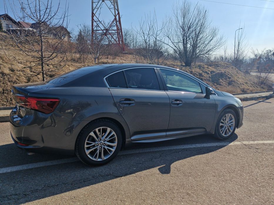 Vind Toyota avensis