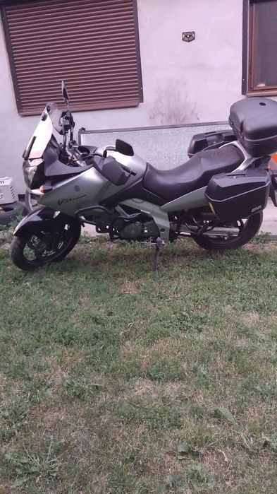 Motocicleta Suzuki V-Strom
