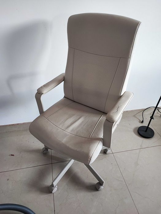 URGENT! Scaun de birou elegant