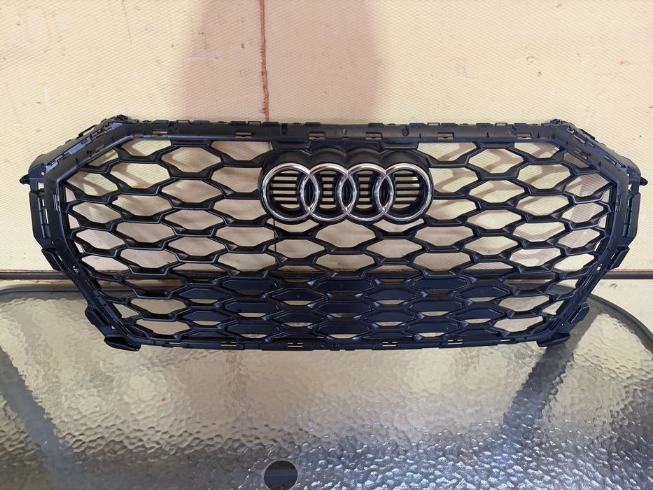 Grila radiator Audi Q3 s line