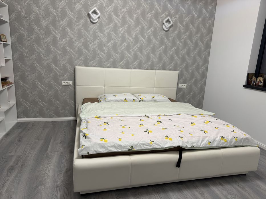 Vand casa cu 5 camere si 3 bai in Sacalaz la 6 km de Iulius Mall